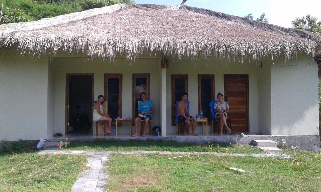 Village Corner Homestay Kuta  ภายนอก รูปภาพ