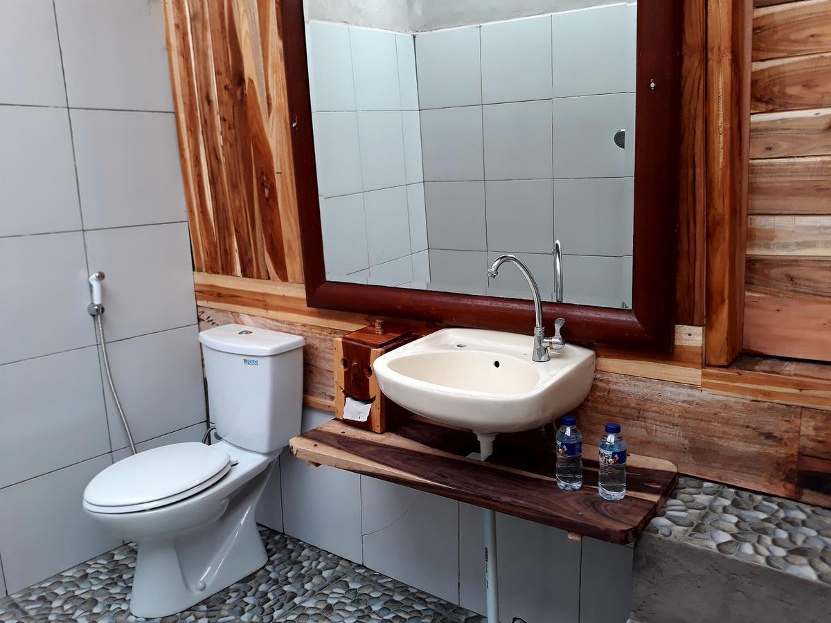 Village Corner Homestay Kuta  ภายนอก รูปภาพ